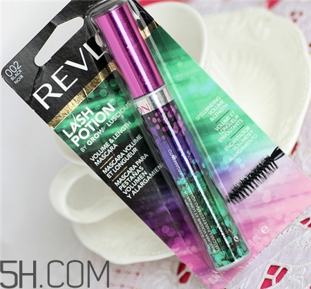 露華濃睫毛膏哪款好用_露華濃睫毛膏有幾款 露華濃睫毛膏哪款好用_露華濃睫毛膏有幾款