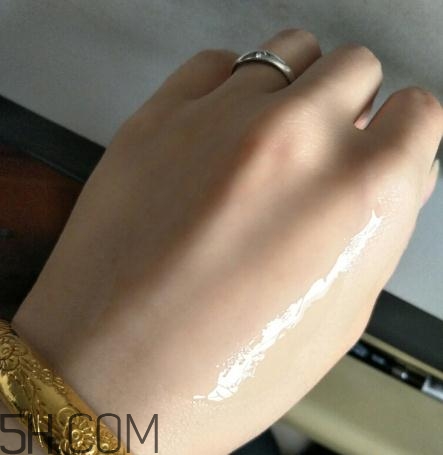 凱伊秀蝸牛精華好用嗎？凱伊秀蝸牛精華評(píng)測(cè)