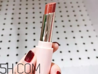 伊蒂之屋瓷光金管口紅怎么樣？愛麗小屋金管口紅好看嗎