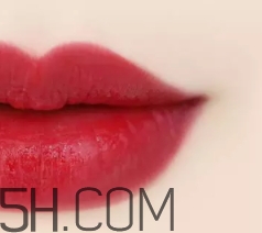 伊蒂之屋瓷光金管口紅怎么樣？愛麗小屋金管口紅好看嗎