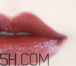 伊蒂之屋瓷光金管口紅怎么樣？愛麗小屋金管口紅好看嗎