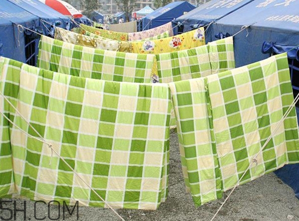 冬天曬被子要曬多久？被子曬多久能殺死螨蟲