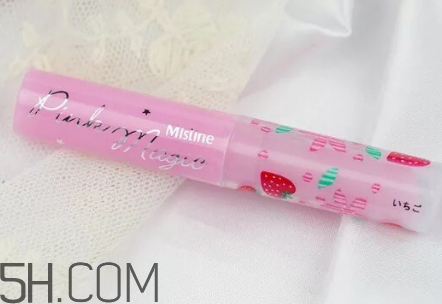 mistine草莓唇膏要不要卸妝？mistine草莓變色唇膏原理