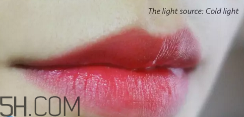 mistine羽翼口紅哪個(gè)色最火？mistine口紅在泰國賣多少錢？