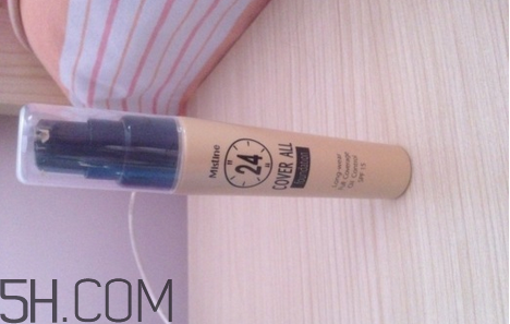 泰國(guó)mistine粉底液多少錢(qián)？mistine粉底液真假對(duì)比