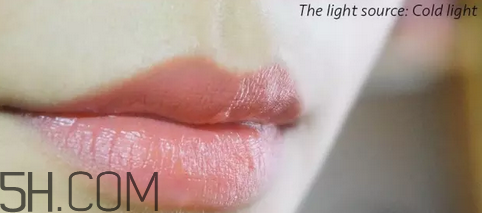 mistine羽翼口紅哪個(gè)色最火？mistine口紅在泰國賣多少錢？