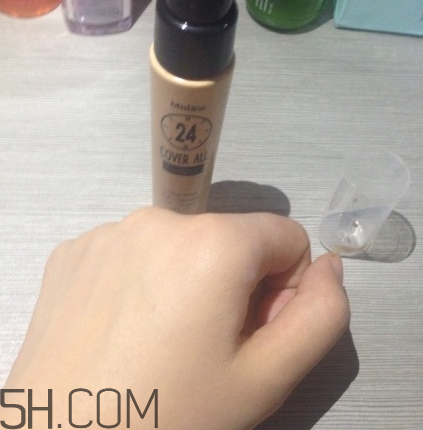 mistine24小時(shí)粉底液色號(hào) mistine24小時(shí)粉底液價(jià)格