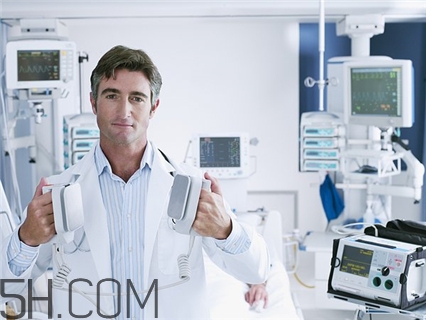 骨折要打石膏嗎？骨折要花費多少錢？