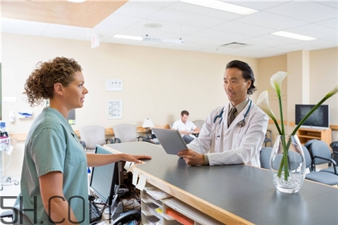 骨折會引起痛風(fēng)嗎？骨折會自己愈合嗎？