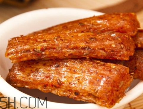 衛(wèi)龍辣條吃多了會怎么樣 吃衛(wèi)龍辣條的危害 衛(wèi)龍辣條吃多了會怎么樣 吃衛(wèi)龍辣條的危害