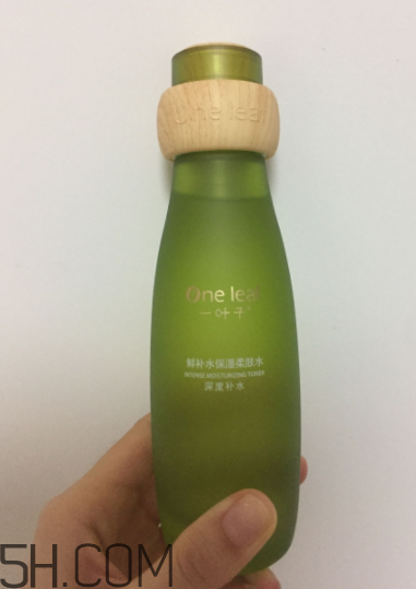 一葉子鮮補(bǔ)水柔膚水怎么樣？一葉子鮮補(bǔ)水柔膚水好用嗎？