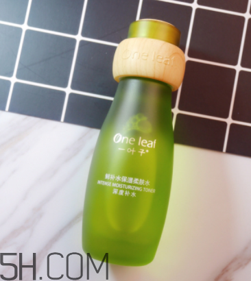 一葉子鮮補(bǔ)水柔膚水怎么樣？一葉子鮮補(bǔ)水柔膚水好用嗎？