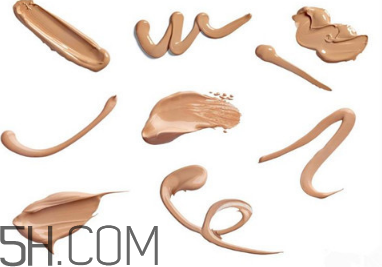 秋冬適合氣墊還是粉底？用氣墊bb霜前用什么？