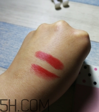 迪奧740和tf16像嗎？dior漆光唇釉740和tf16試色對(duì)比