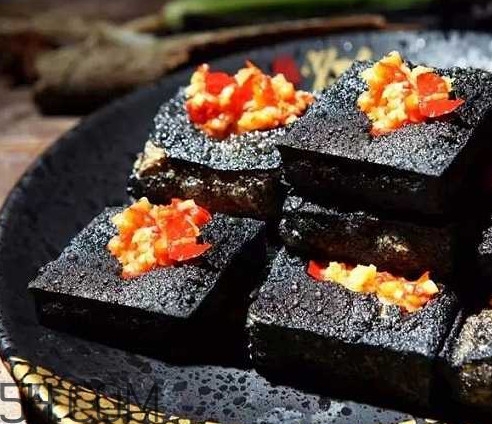 炸臭豆腐的汁怎么調(diào)？正宗臭豆腐制作方法