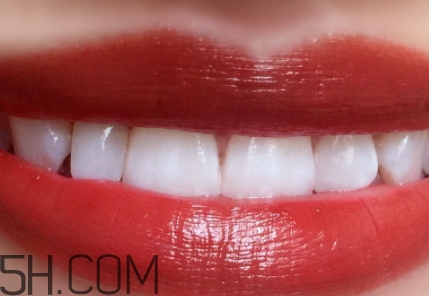 迪奧740和紀(jì)梵希禁忌之吻n11像嗎？迪奧740和紀(jì)梵希n11對(duì)比