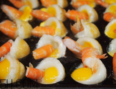 鵪鶉蛋和蝦能一起吃嗎 鵪鶉蛋可以和蝦一起吃嗎 鵪鶉蛋和蝦能一起吃嗎 鵪鶉蛋可以和蝦一起吃嗎