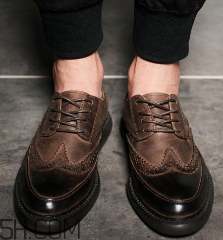 牛皮鞋買小了怎么辦？牛皮鞋會越穿越大嗎？