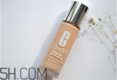 怎樣涂粉底能減少傷害？粉底液的用量