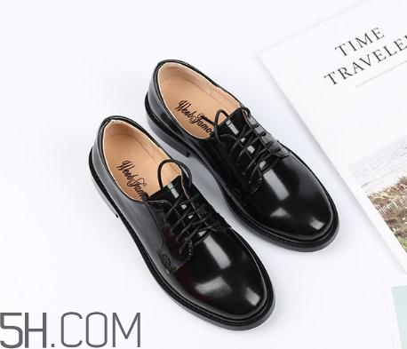 牛皮鞋子發(fā)霉怎么清洗？牛皮鞋子變黃怎么清洗？