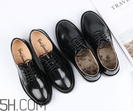 牛皮鞋子發(fā)霉怎么清洗？牛皮鞋子變黃怎么清洗？