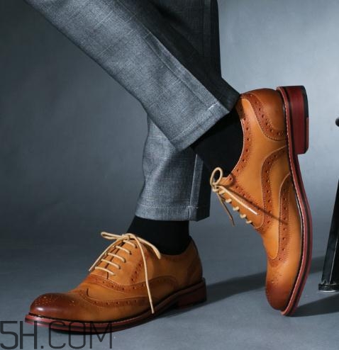 牛皮鞋會有褶皺印嗎？牛皮鞋子有刮痕怎么辦？