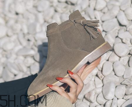 磨砂皮鞋子掉色怎么辦？磨砂鞋子發(fā)白怎么辦？