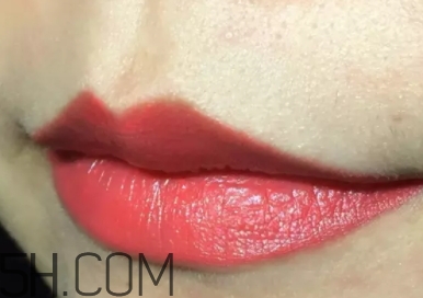 迪奧888和紀梵希304一樣嗎？迪奧888和紀梵希304試色對比