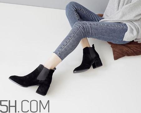 磨砂鞋子可以用水洗嗎？磨砂皮鞋用水洗會(huì)怎樣？