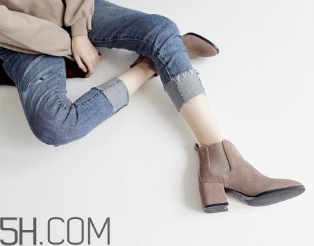 磨砂鞋子可以用水洗嗎？磨砂皮鞋用水洗會(huì)怎樣？