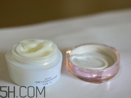 凱伊秀煥亮晚霜多少錢？凱伊秀煥亮晚霜好用嗎？