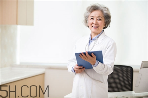 骨折多久可以走路？骨折多長時間可以下床活動？