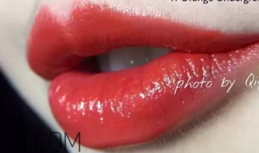 紀(jì)梵希禁忌之吻n11和11區(qū)別 紀(jì)梵希n11和11對比 紀(jì)梵希禁忌之吻n11和11區(qū)別 紀(jì)梵希n11和11對比