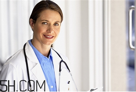 骨折用紅外線烤燈嗎？骨折做什么手術？