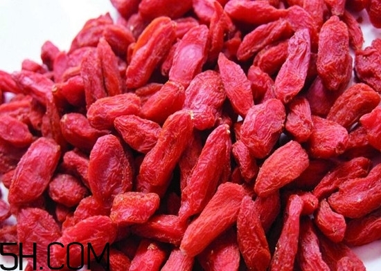枸杞的功效是什么？枸杞怎么吃才最補(bǔ)腎？