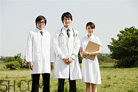 骨折做牽引疼嗎？骨折做牽引怎么回事？