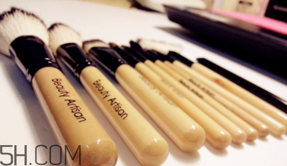 美麗工匠化妝刷好用嗎？美麗工匠化妝刷多少錢？