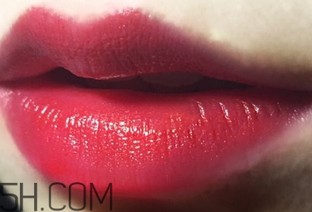 草莓紅口紅哪個牌子好？草莓紅口紅推薦