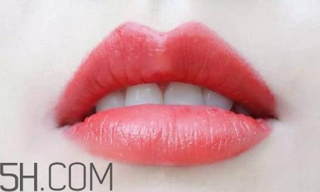 ysl方管啞光口紅試色 ysl圣羅蘭方管13和17哪個好看 ysl方管啞光口紅試色 ysl圣羅蘭方管13和17哪個好看