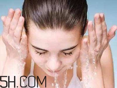 為什么會(huì)長紅血絲？怎么通過健康的食療去除紅血絲？