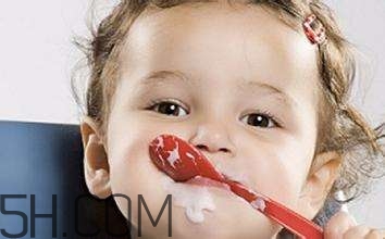 什么樣的人比較適合喝酸奶？酸奶喝多了會上火嗎？