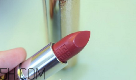 紀梵希小羊皮金管多少錢？紀梵希小羊皮國內(nèi)專柜價