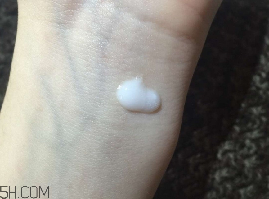 elta md氨基酸潔面乳效果怎么樣 elta md氨基酸潔面乳效果怎么樣