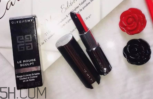 紀(jì)梵希雙色口紅怎么涂？紀(jì)梵希雙色口紅試色