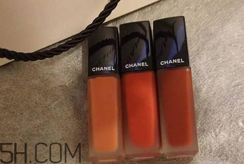 香奈兒絲絨口紅43適合黃皮嗎？香奈兒口紅哪個色最火？