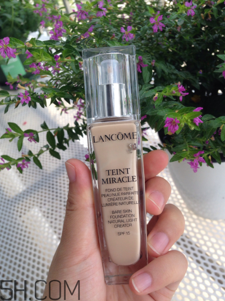 蘭蔻奇跡薄紗粉底液怎么樣？蘭蔻粉底液色號(hào)如何選擇