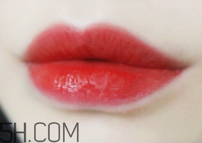 妙巴黎舒芙蕾唇釉08是什么顏色？妙巴黎舒芙蕾唇釉08試色
