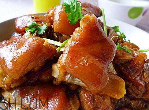 豬蹄和菠菜能一起吃嗎 豬蹄能和菠菜一起吃嗎 豬蹄和菠菜能一起吃嗎 豬蹄能和菠菜一起吃嗎