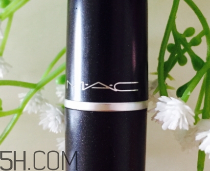 mac小辣椒干不干？mac小辣椒是滋潤還是啞光