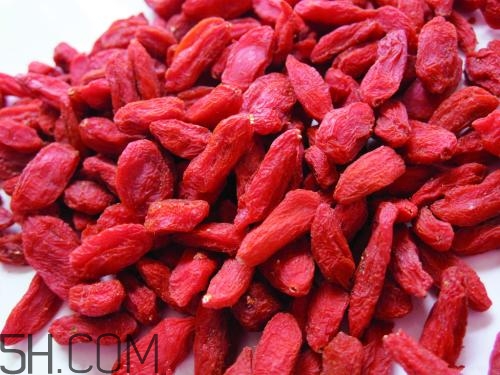 藥酒有哪些分類(lèi)？制作藥酒的配方有哪些？